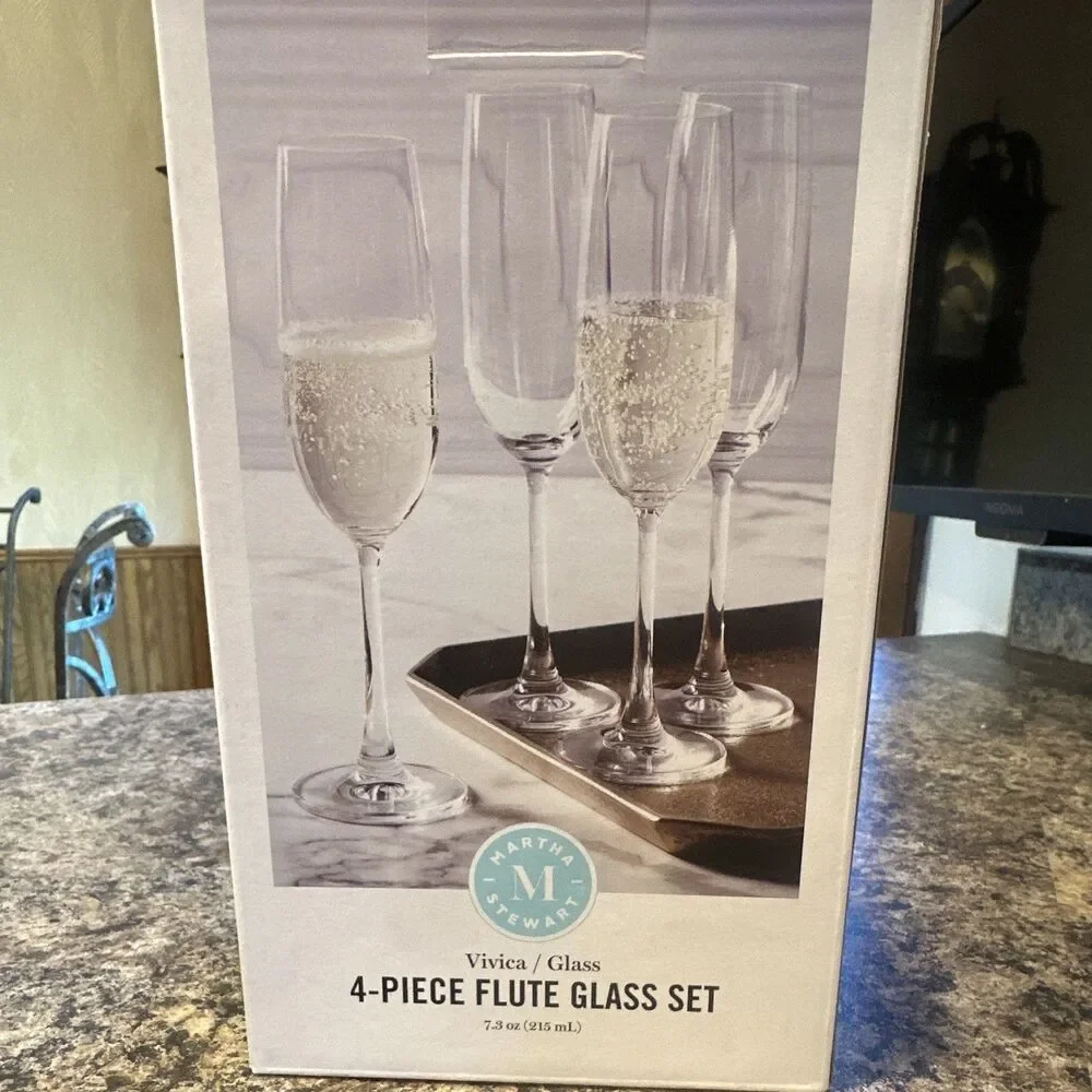 Martha Stewart Vivica Champagne Flutes Set of 4 Glasses 7.3 oz New in Box